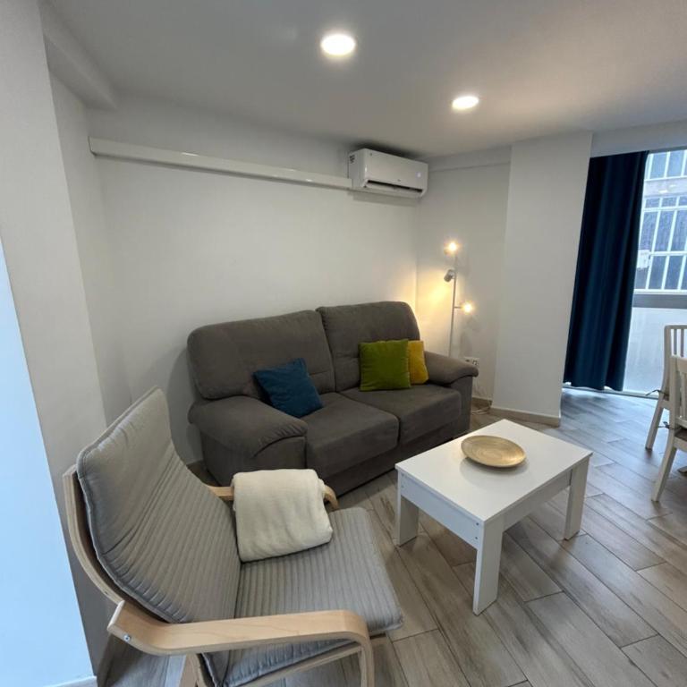 Holidays & Home Adoorable Malaga Center - Apartamento de 3 dormitorios - 9