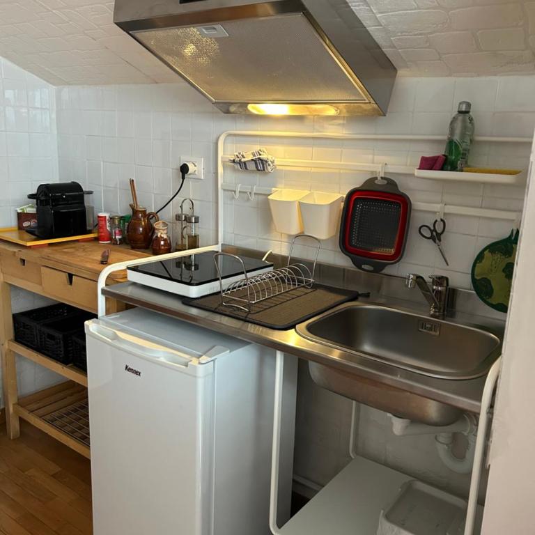 A Modo Mio - Monolocale - Zona Stadio Ospedale Maggiore - One-Bedroom Apartment - 6