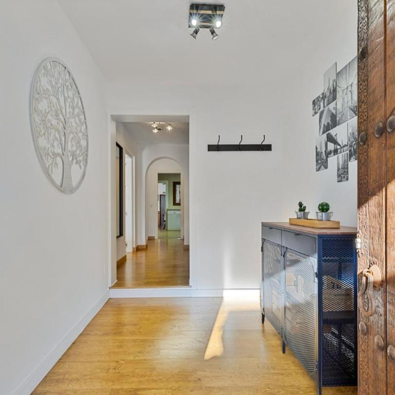 Family Villa with central location - Casa de 4 dormitorios - 20