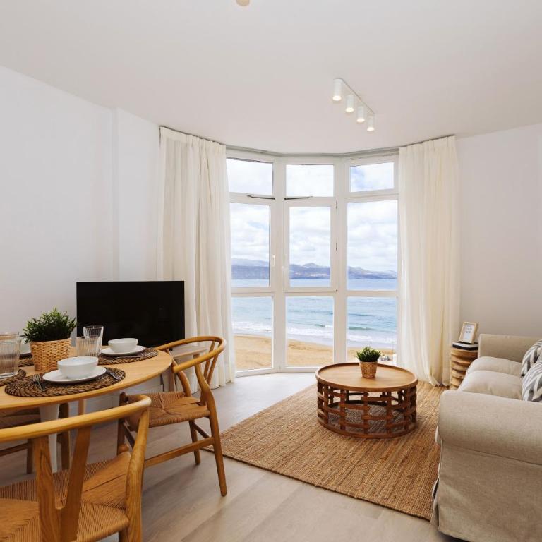 Beachfront apartment in Las Canteras S4 - Apartamento de 2 dormitorios - 1