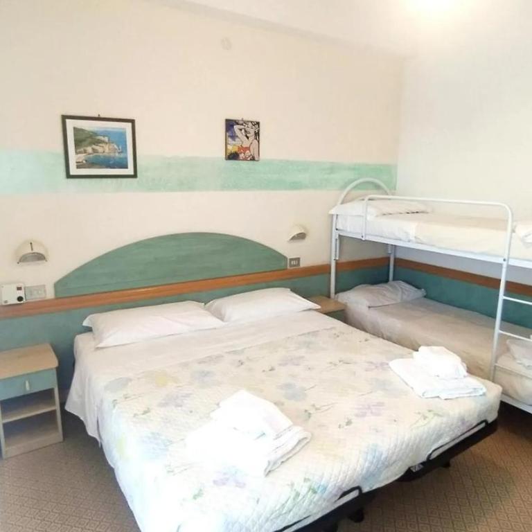 Hotel Milord - Camera Quadrupla Standard - 2
