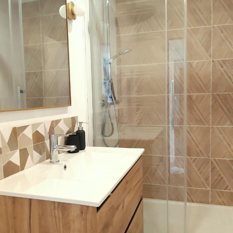 L'élégance aux portes des caves - Apartment mit 2 Schlafzimmern - 15