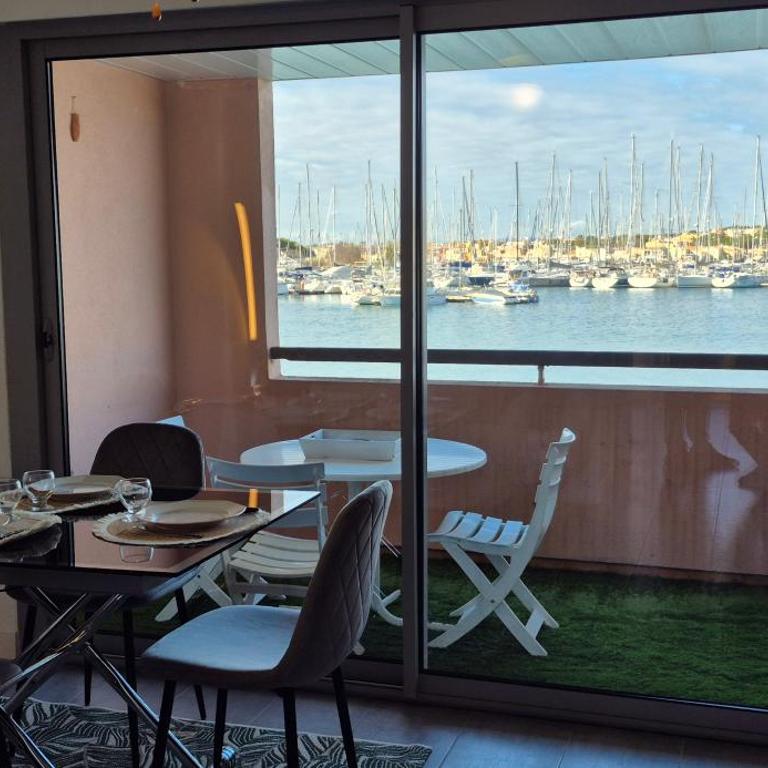 T2, superbe vue mer rénovée, parking, clim, piscine - Appartement 1 Chambre - 22