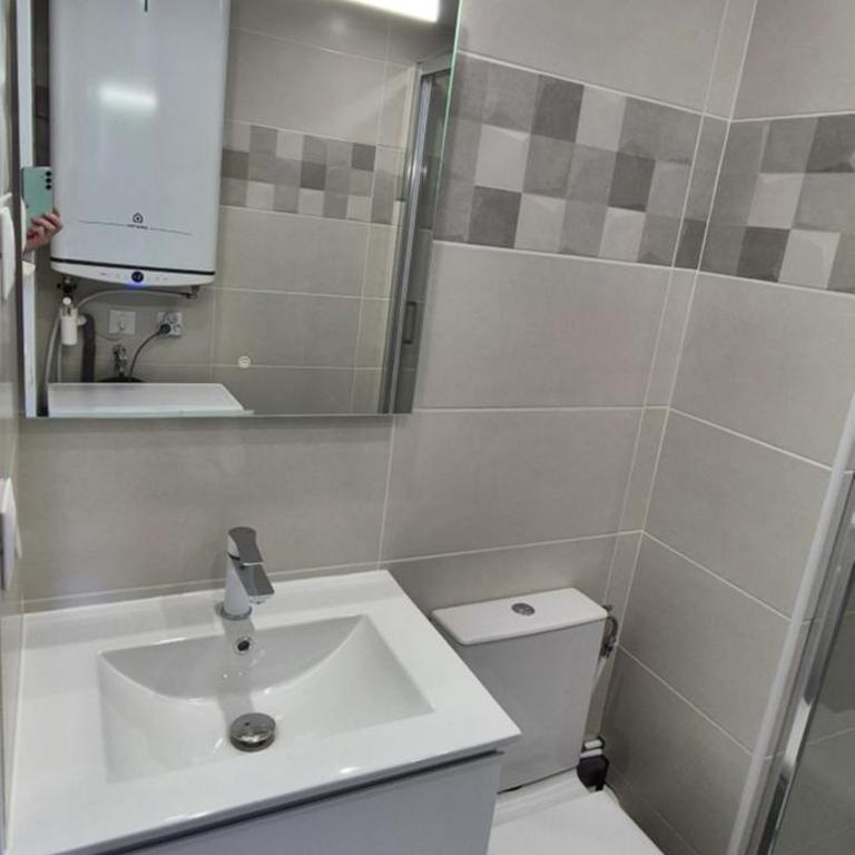 T2, superbe vue mer rénovée, parking, clim, piscine - Appartement 1 Chambre - 30
