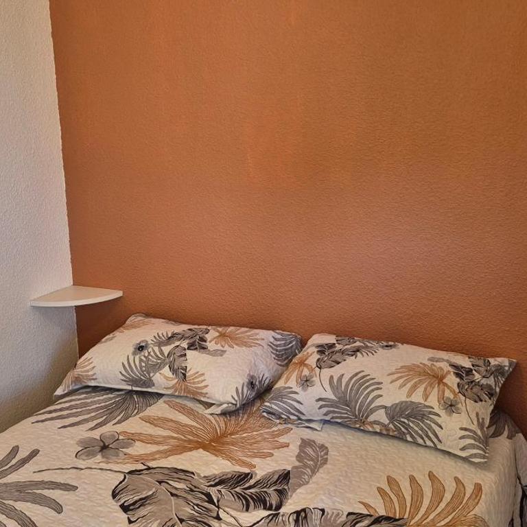 T2, superbe vue mer rénovée, parking, clim, piscine - Appartement 1 Chambre - 25