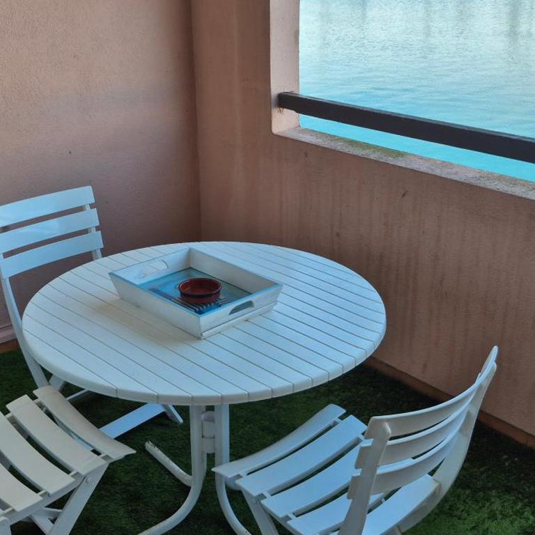 T2, superbe vue mer rénovée, parking, clim, piscine - Appartement 1 Chambre - 42