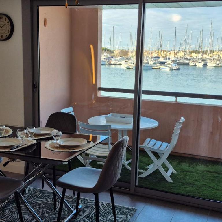 T2, superbe vue mer rénovée, parking, clim, piscine - Appartement 1 Chambre - 12