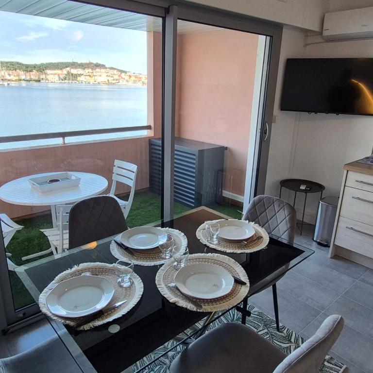 T2, superbe vue mer rénovée, parking, clim, piscine - Appartement 1 Chambre - 1