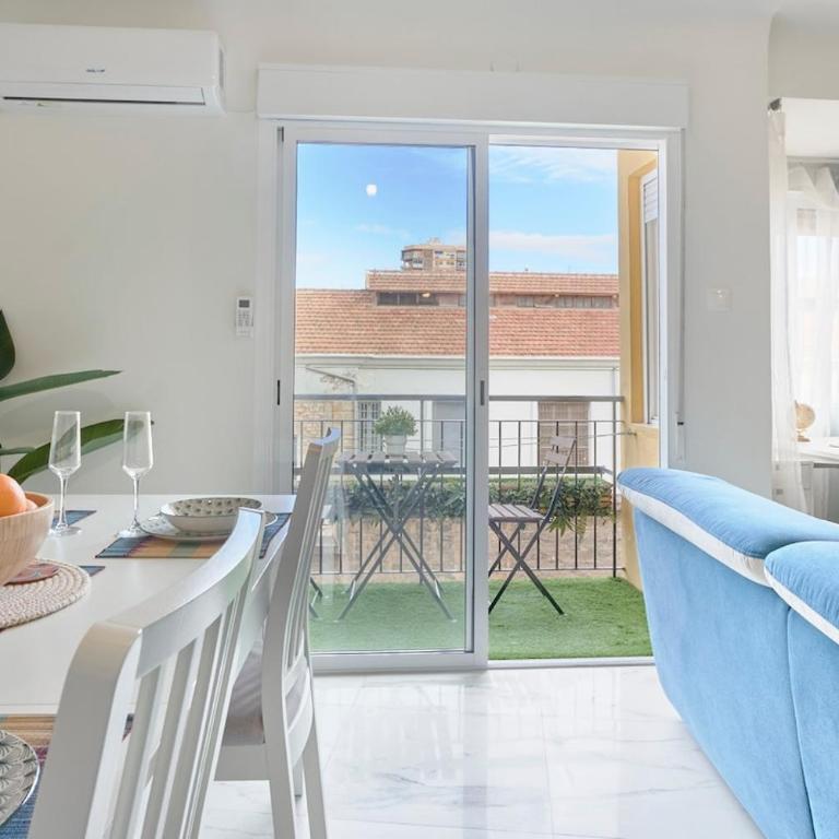 Luxury flat Alicante center-Remote worker-Netflix - Two-Bedroom Apartment - 14
