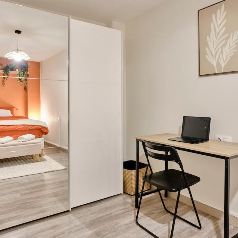 Luxury flat Alicante center-Remote worker-Netflix - Two-Bedroom Apartment - 33