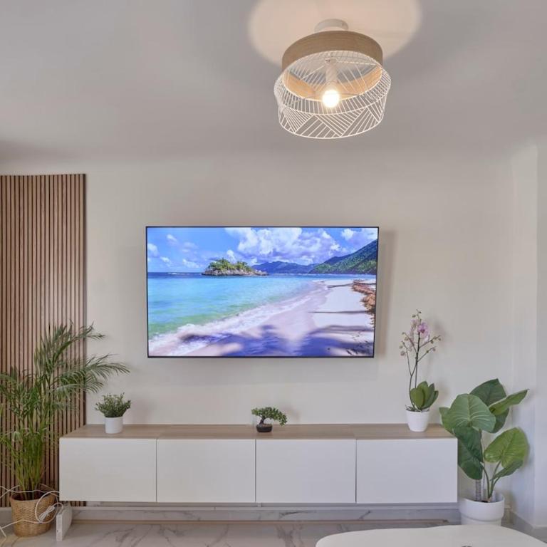 Luxury flat Alicante center-Remote worker-Netflix - Two-Bedroom Apartment - 35