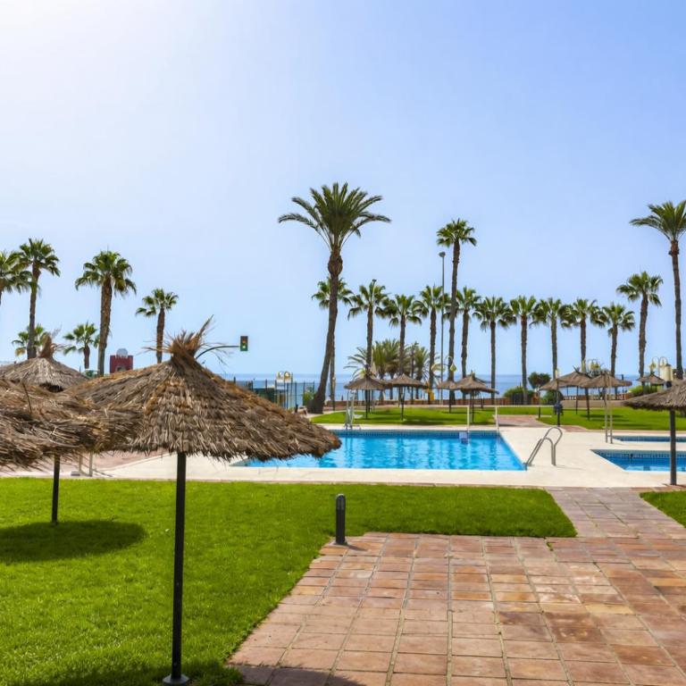 Estudio frente al mar en Aloha Playa, Benalmádena - Apartamento de 1 dormitorio - 8