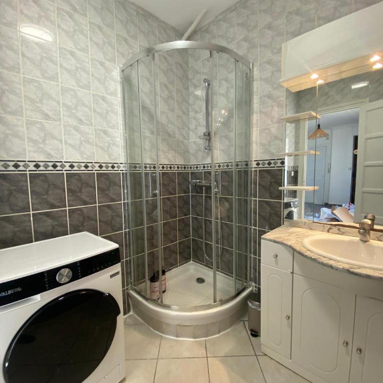 BnGo l La Pause Urbaine l 3ch, 10p - Three-Bedroom Apartment - 6