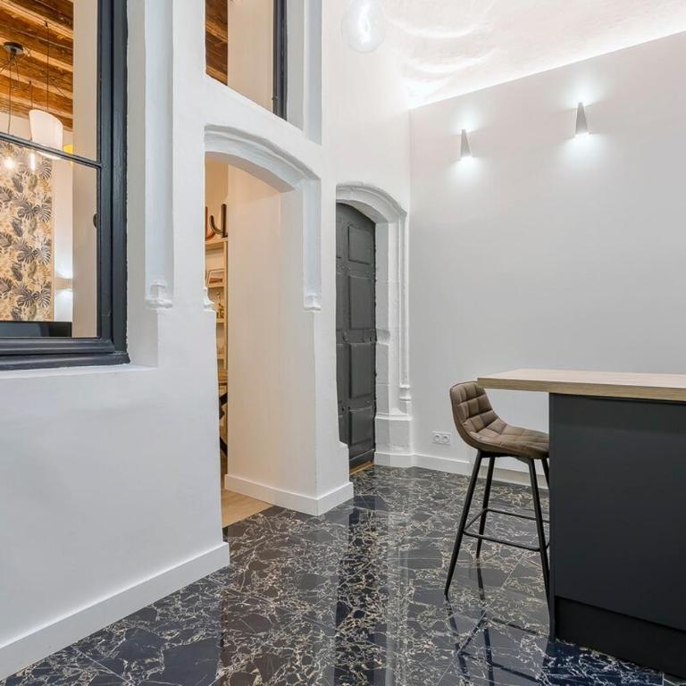 Meissonier 5 - 2 Bedrooms -Hotel de Ville - Appartement 1 Chambre - 14