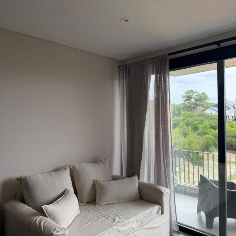Depto 3 Amb con Balcon Killka - Apartamento de 2 dormitorios - 2
