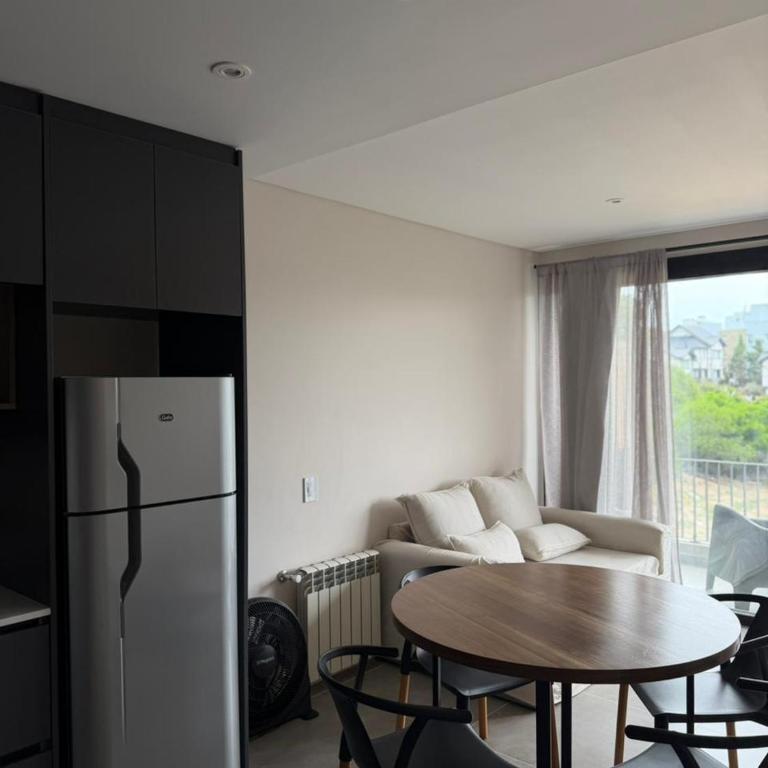 Depto 3 Amb con Balcon Killka - Apartamento de 2 dormitorios - 4