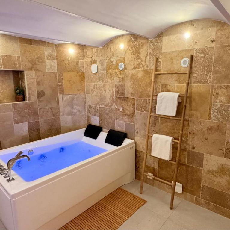 Refuge des intimes - Spa & Sauna en Cave - Appartamento con 1 Camera da Letto - 3