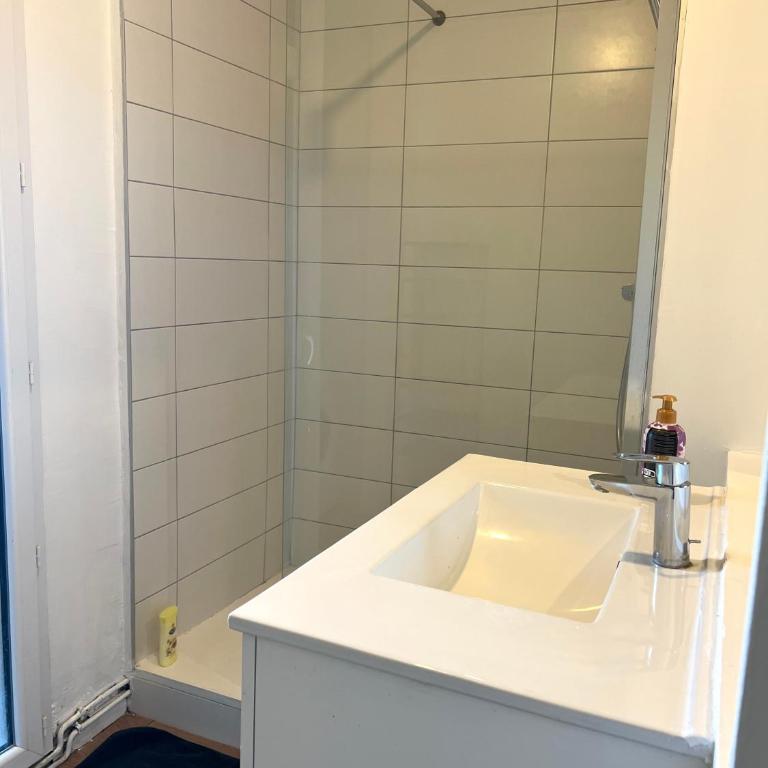 ღ Repos Urbain - T4 Spacieux, Lumineux et Parking - Appartement 3 Chambres - 21