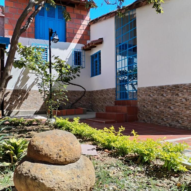Casa amplia pet friendly cerca al Gallineral - Casa - 1