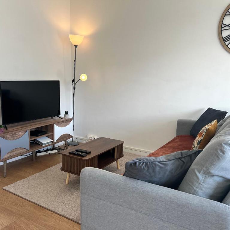 ღ Repos Urbain - T4 Spacieux, Lumineux et Parking - Appartement 3 Chambres - 8