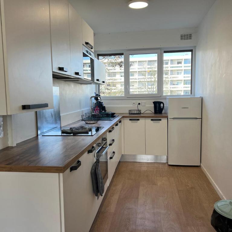 ღ Repos Urbain - T4 Spacieux, Lumineux et Parking - Appartement 3 Chambres - 2