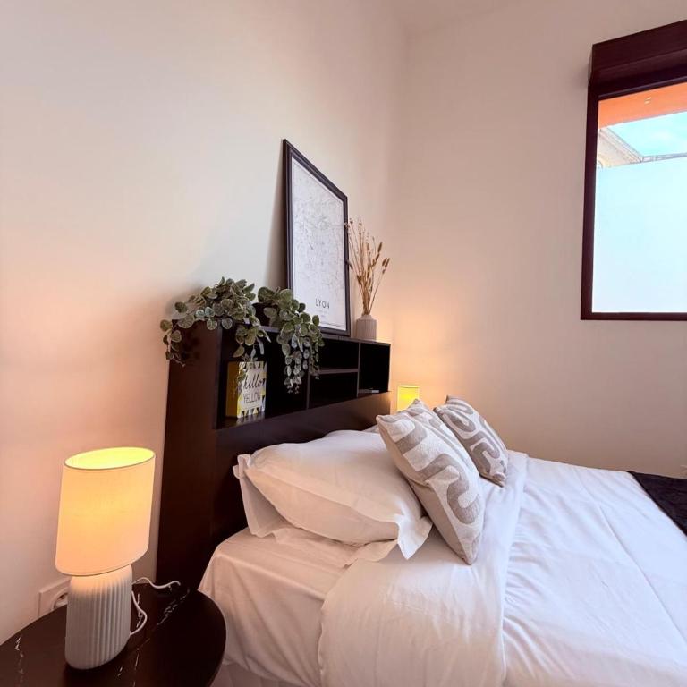Miribel 2 - Studio - Jean Mace - One-Bedroom Apartment - 5