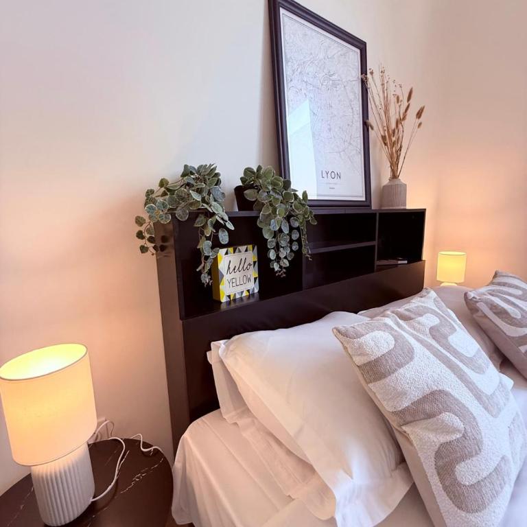 Miribel 2 - Studio - Jean Mace - One-Bedroom Apartment - 13