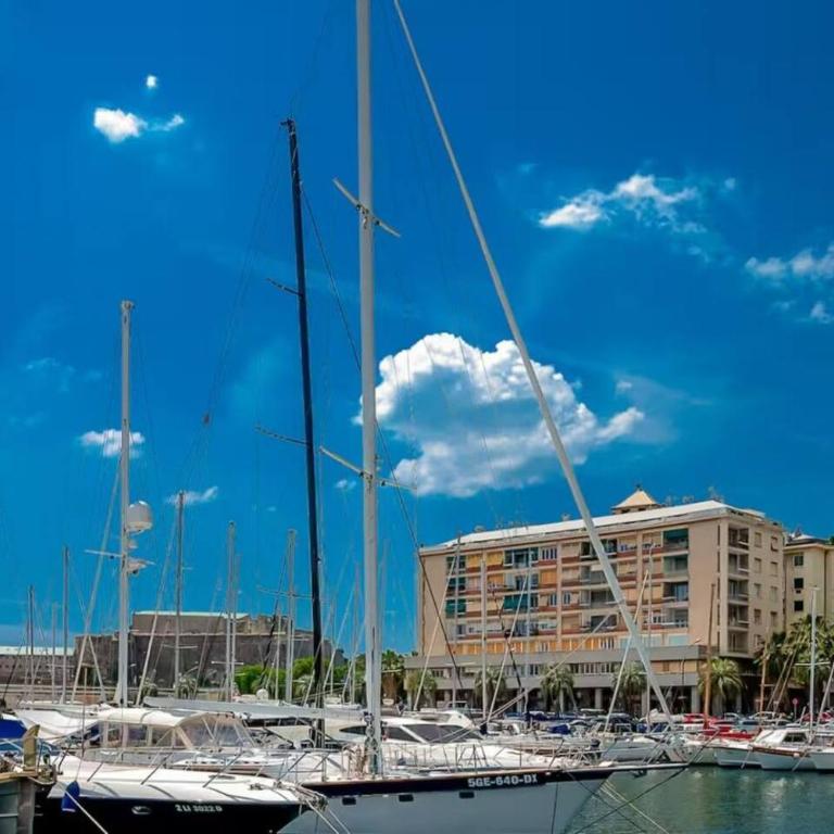 Modern Central Space - Mare 5 min - AC - WiFi - Appartamento con 2 Camere da Letto - 29