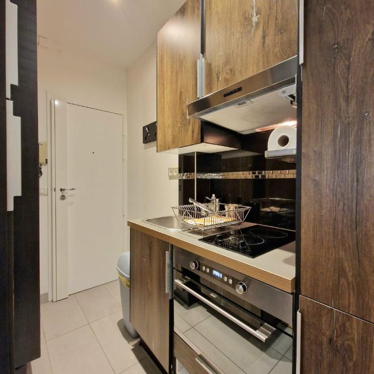 A deux pas de l'Arc de Triomphe Studio tout équipé - One-Bedroom Apartment - 2