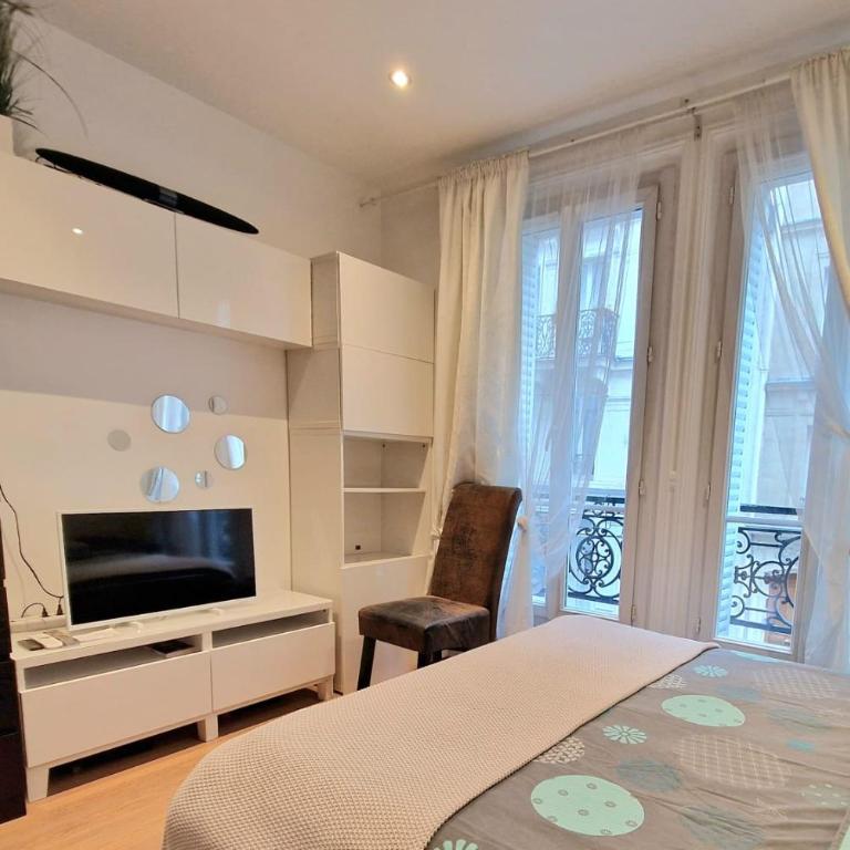 A deux pas de l'Arc de Triomphe Studio tout équipé - One-Bedroom Apartment - 11