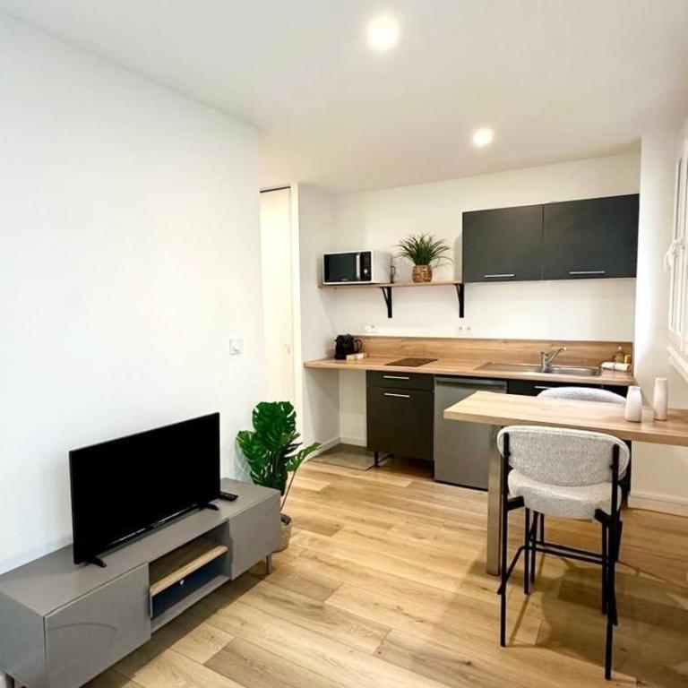 Montaland 1 - Studio - Gratte ciel - One-Bedroom Apartment - 4