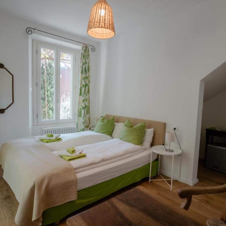 Villa Monte Bianco - Camera Matrimoniale/Doppia con Letti Singoli con Accesso Piscina - 1