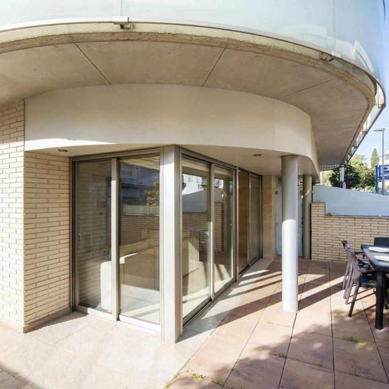 Voramar – A 50 m de la Playa, Parking y A/A - Apartamento de 2 dormitorios - 33