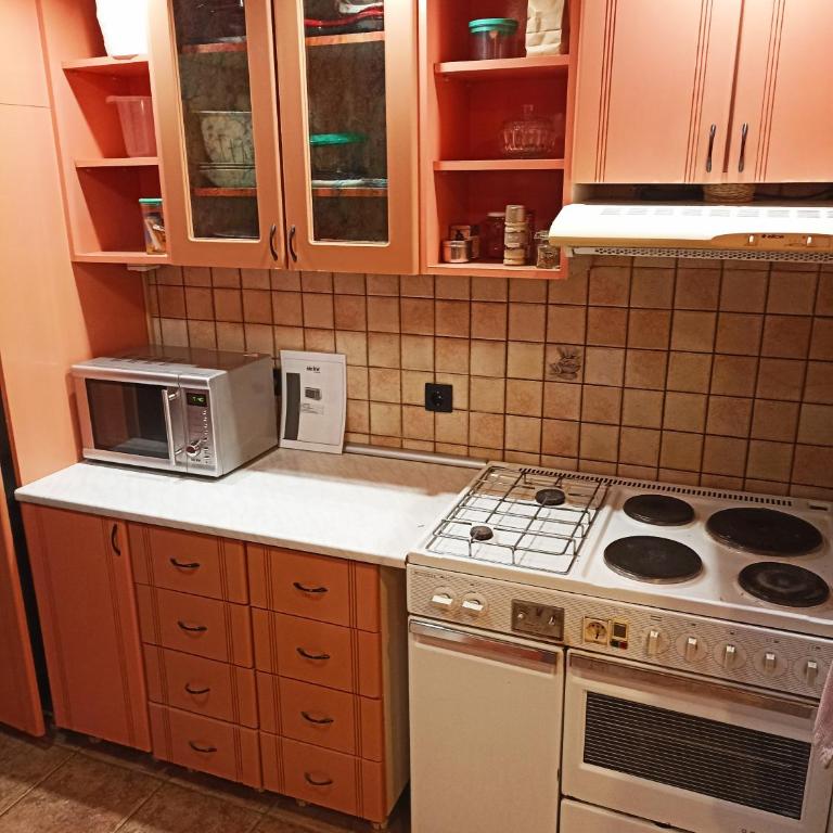 Paws & Pines Hideaway - Apartman sa 2 Spavaće Sobe - 15