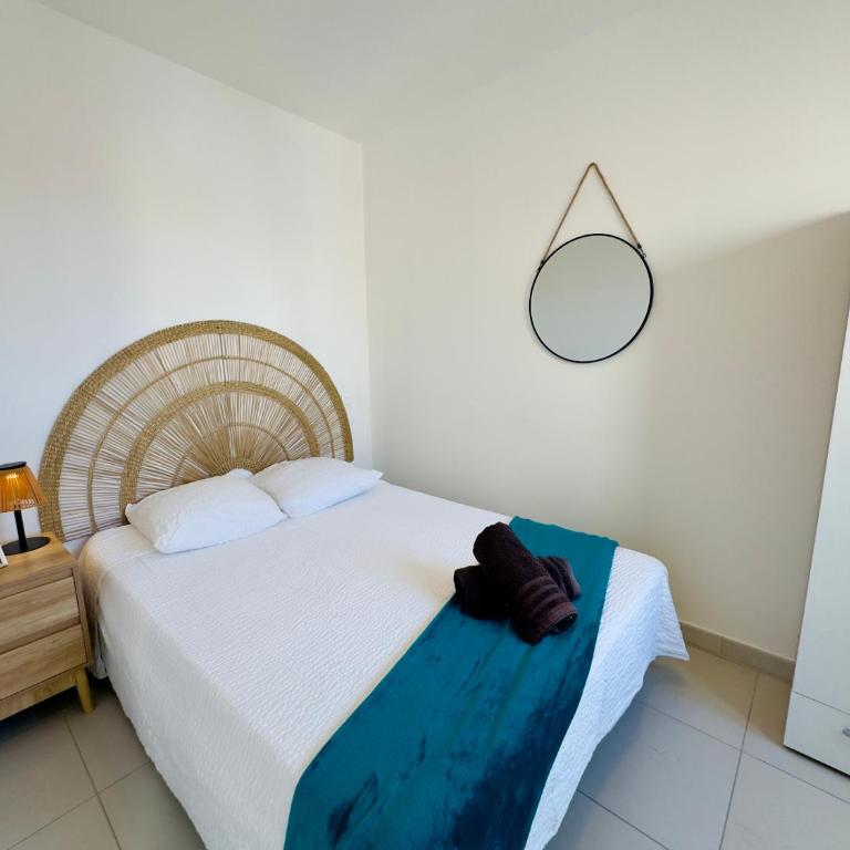 Cap Bleu - Air conditioning - Direct beach access - SudSéjourConciergerie - Appartamento con 1 Camera da Letto, Vista Mare e Balcone - 3