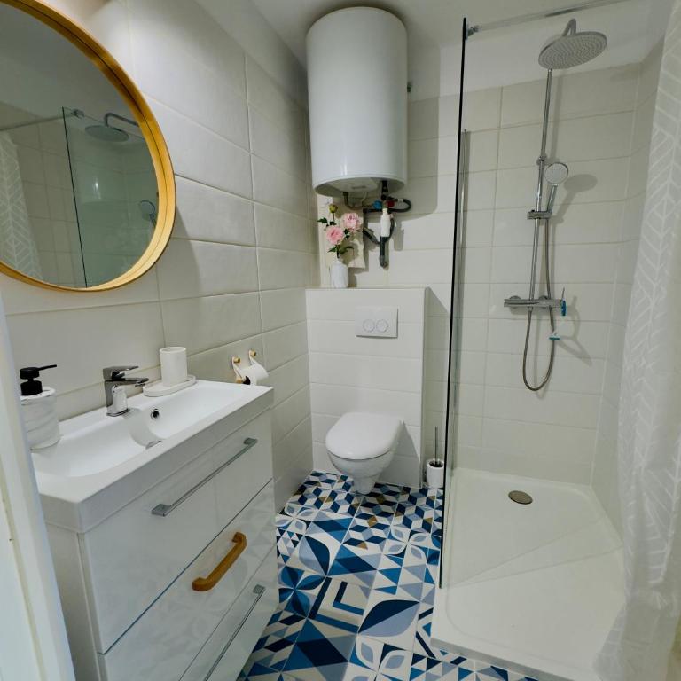 Cap Bleu - Air conditioning - Direct beach access - SudSéjourConciergerie - Appartamento con 1 Camera da Letto, Vista Mare e Balcone - 15