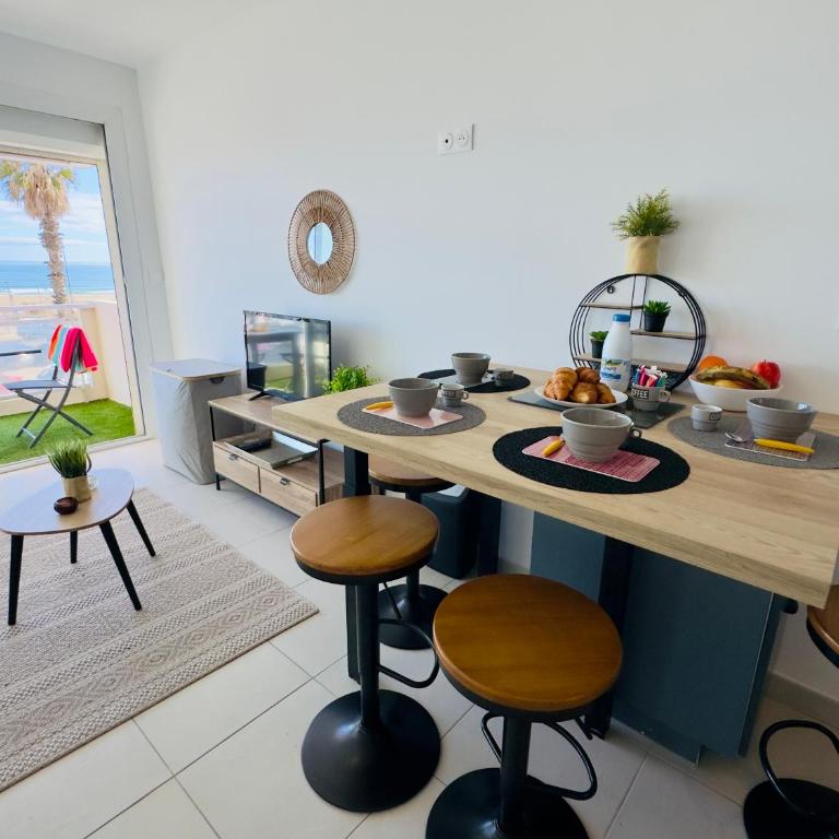 Cap Bleu - Air conditioning - Direct beach access - SudSéjourConciergerie - Appartamento con 1 Camera da Letto, Vista Mare e Balcone - 16