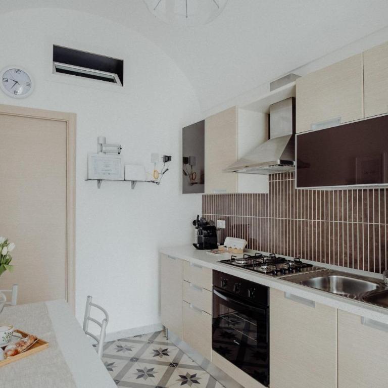 Palazzo Pezzolla Apartments - Holiday Home - Second Floor - 15