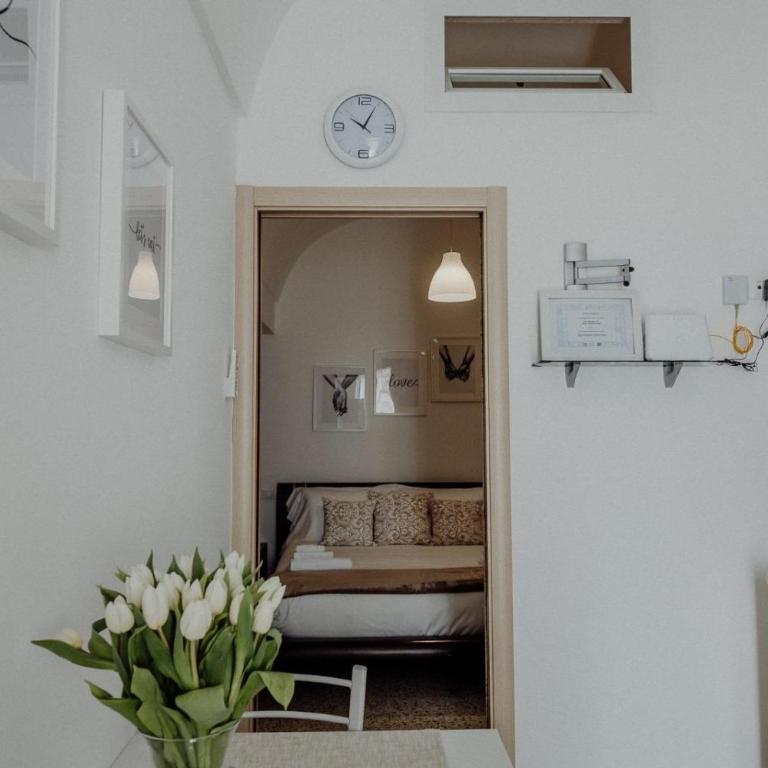 Palazzo Pezzolla Apartments - Holiday Home - Second Floor - 40