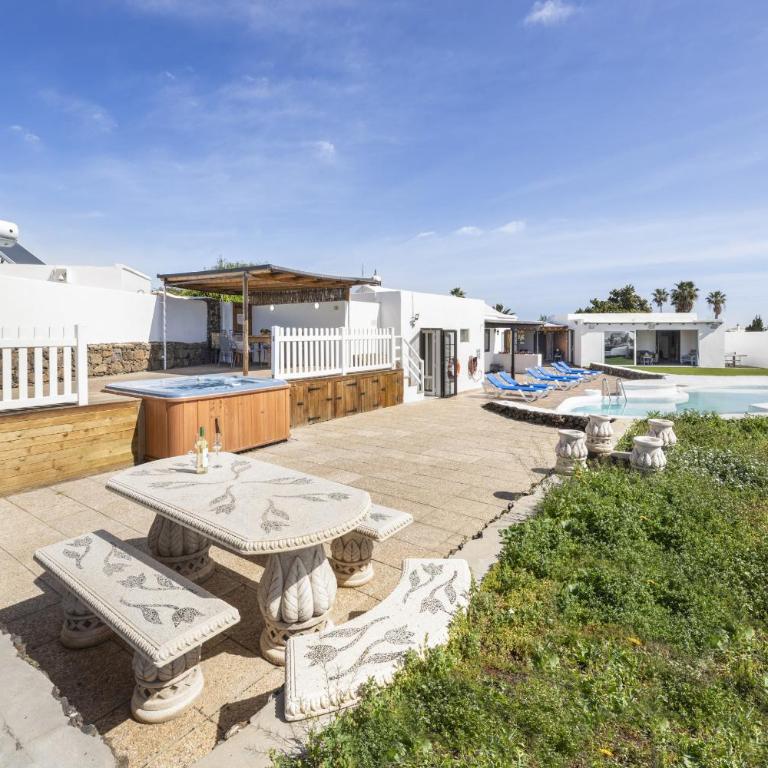 Casa Anabella by Escape Home - Villa with Private Pool - 12