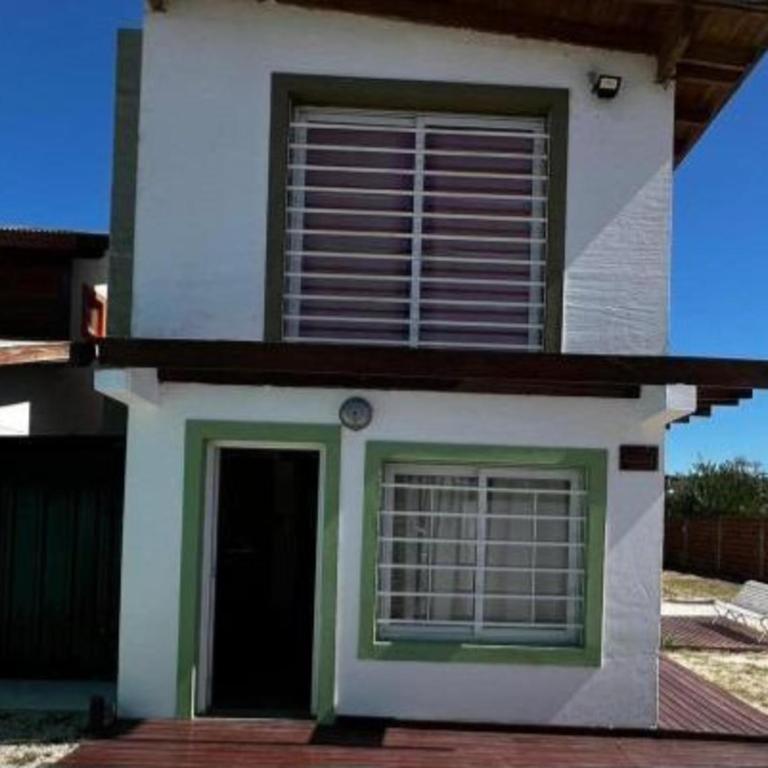 Casita Brisas de Mar - Three-Bedroom Home - 9
