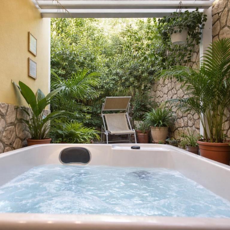 Suite Design Capri con minipool in Piazzetta - Suite Deluxe con Vasca Idromassaggio - 7