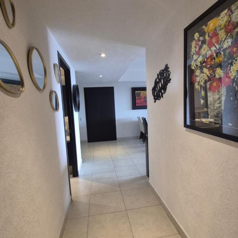 Koki Condo Beach, Ocean Views Grand Venetian - One-Bedroom Apartment - 9