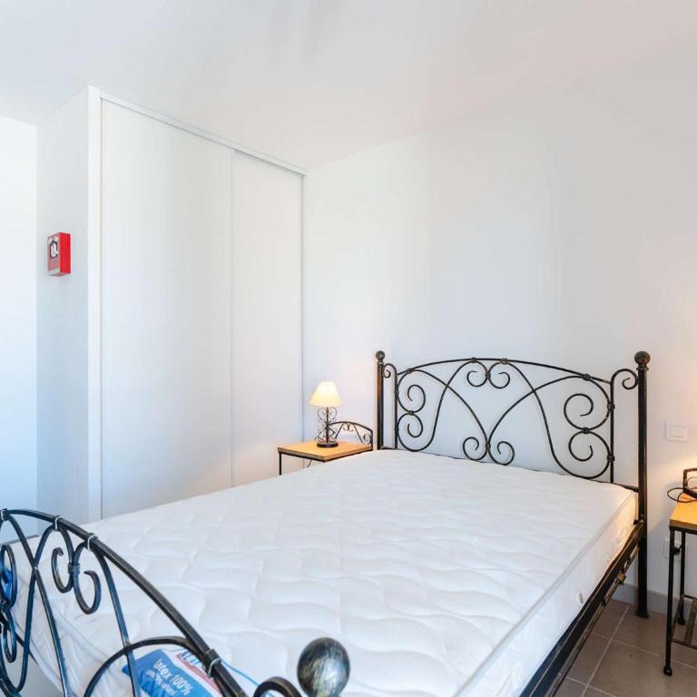 Appartement T3 avec Ascenseur et Parking à Narbonne - FR-1-409-279 - Apartment - 17