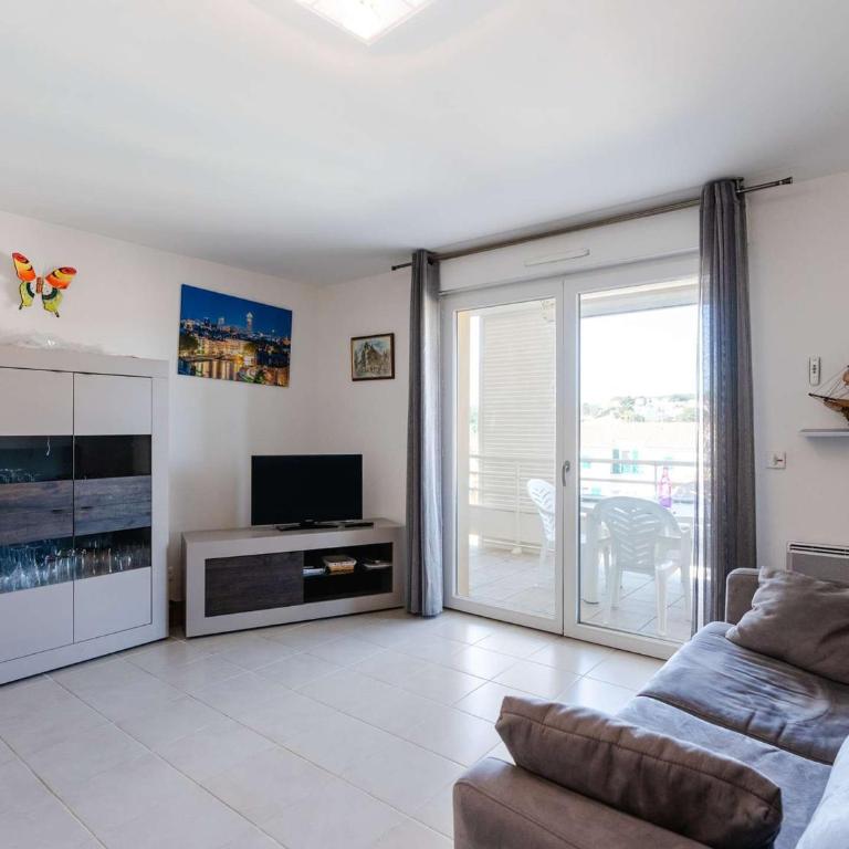 Appartement T3 avec Ascenseur et Parking à Narbonne - FR-1-409-279 - Apartment - 18