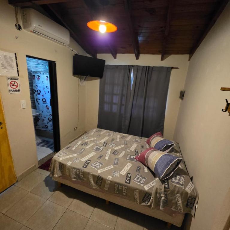 Hospedaje los Buhos - Habitación Familiar con baño privado - 2