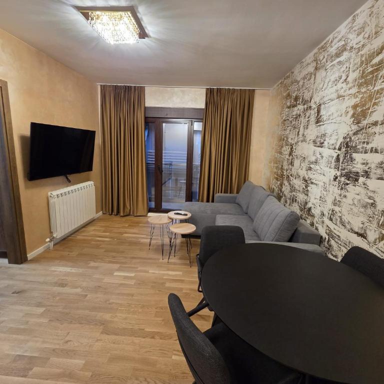Zlatibor dolina - Apartman sa 2 Spavaće Sobe - 2