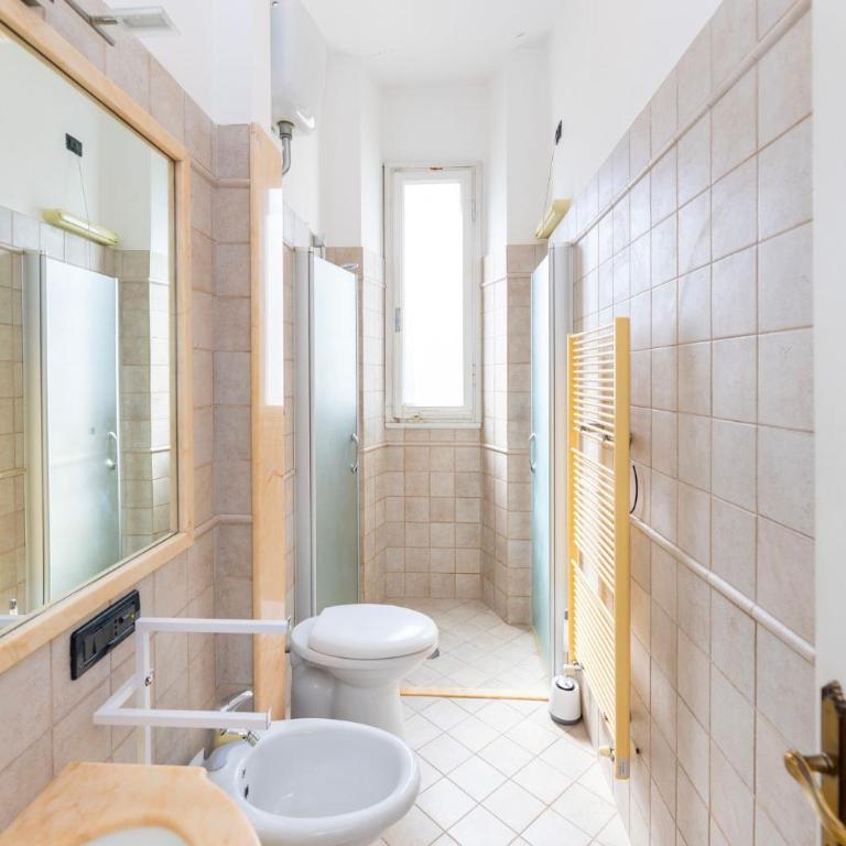 Comfortable and functional, terrace and parking - Appartamento con 2 Camere da Letto - 14