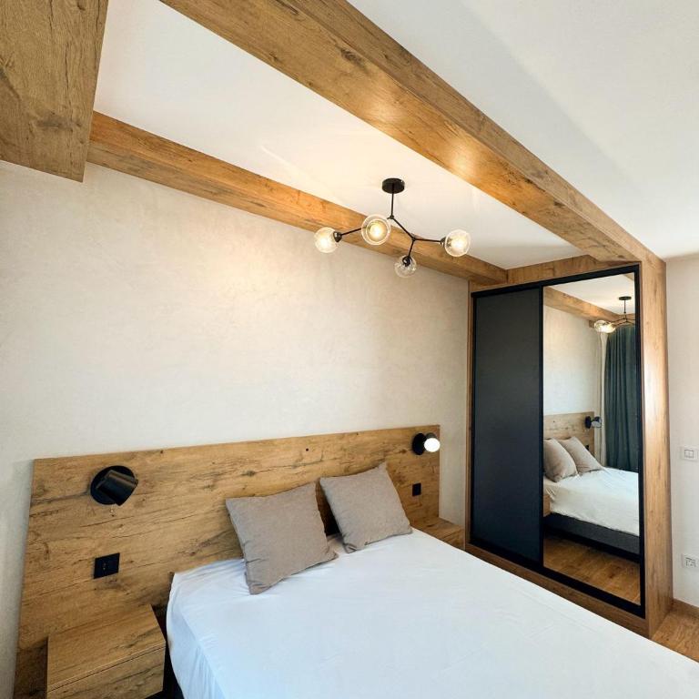 Zona Optimizma Royal Gardens - One-Bedroom Apartment - 8