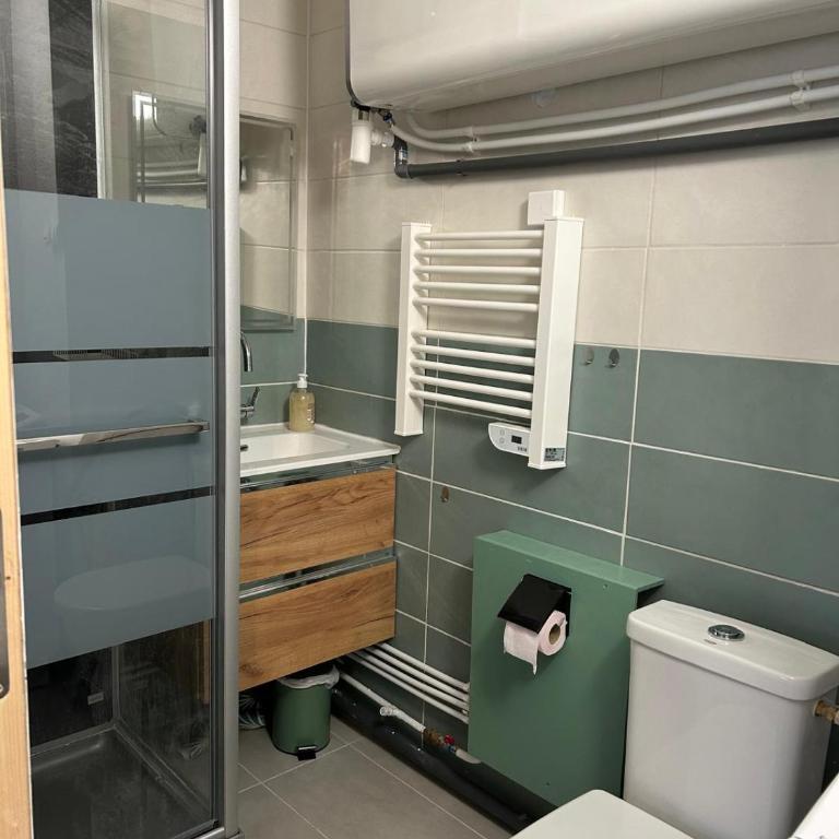 Appartement bord de mer, parking privé, WIFI, ménage & linge de maison compris - Apartment mit 1 Schlafzimmer - 2